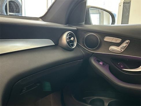 Used 2021 Mercedes-Benz GLC 300 GLC 300 image 18