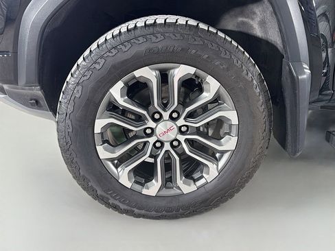 Used 2023 GMC Canyon Denali AWD/4WD image 32