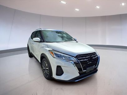 Used 2023 Nissan Kicks SV