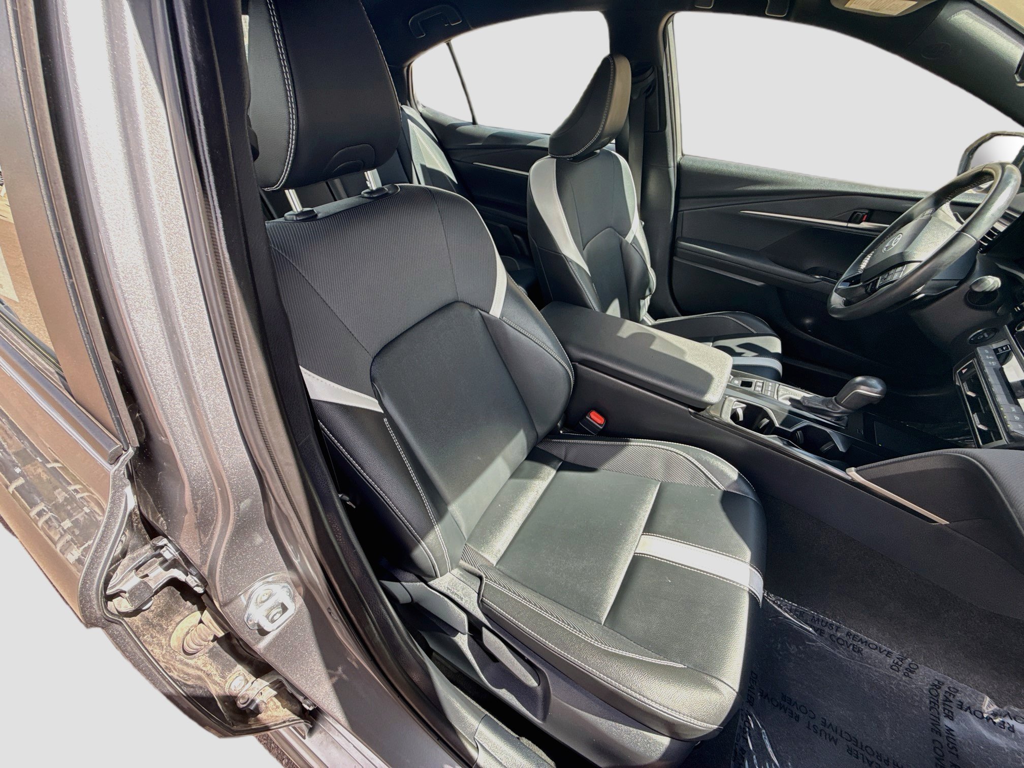 Used 2025 Toyota Camry SE FWD image 32