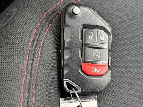Used 2020 Jeep Wrangler Unlimited Rubicon AWD/4WD image 37