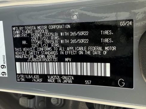 Used 2024 Lexus GX 550 w/ Accessory Package (2T) AWD/4WD image 31