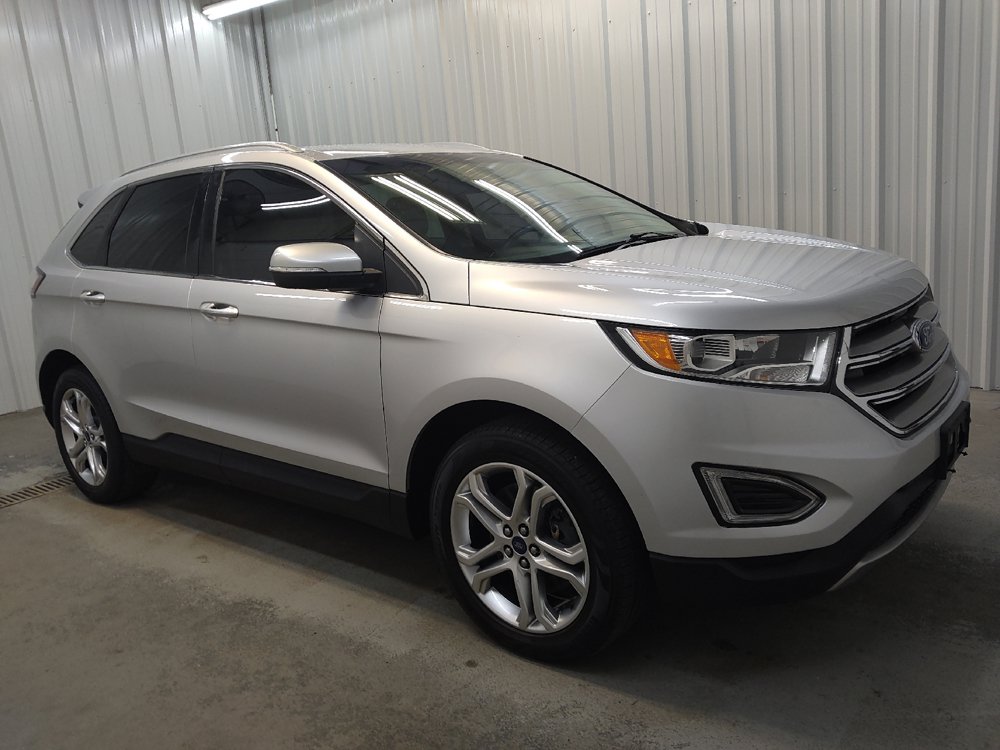 Used 2018 Ford Edge Titanium w/ Technology Package AWD/4WD image 11