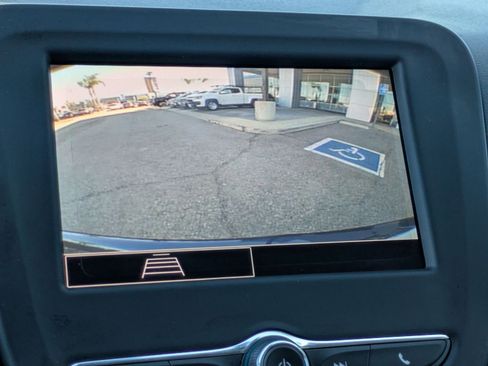 Used 2023 Chevrolet Equinox LS w/ LS Convenience Package FWD image 19