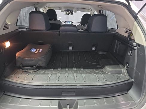 Used 2022 Subaru Crosstrek Hybrid image 7