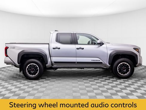 Used 2024 Toyota Tacoma TRD Off-Road AWD/4WD image 7