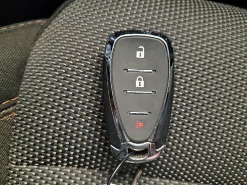 Used 2019 Chevrolet Traverse LT image 32