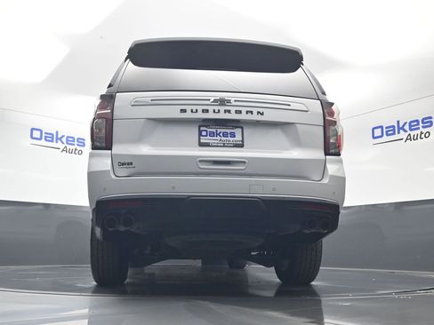 Used 2023 Chevrolet Suburban High Country w/ Premium Package 2 AWD/4WD image 47