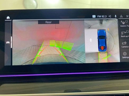 Used 2021 BMW 530i xDrive w/ Premium Package image 39