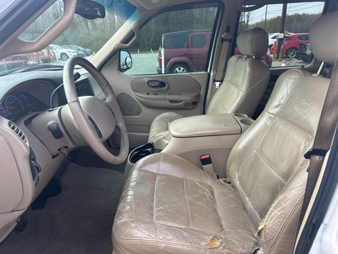 Used 2001 Ford F150 Lariat image 8