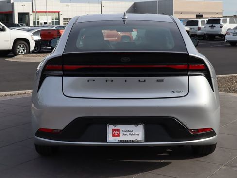 Certified 2025 Toyota Prius LE image 6