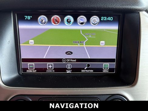 Used 2017 GMC Yukon XL Denali w/ Open Road Package AWD/4WD image 17