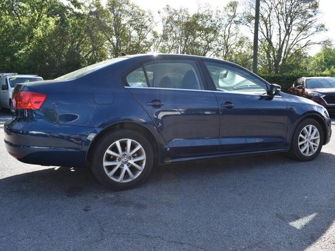 Used 2013 Volkswagen Jetta SE image 2