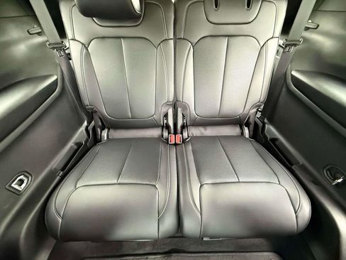 New 2025 Jeep Grand Cherokee L Limited w/ Luxury Tech Group II image 13