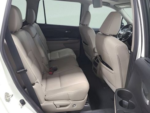 Used 2019 Honda Pilot Touring image 21