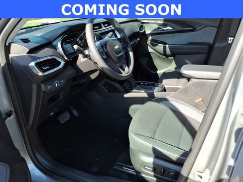 Used 2023 Chevrolet TrailBlazer LT w/ Convenience Package FWD image 10