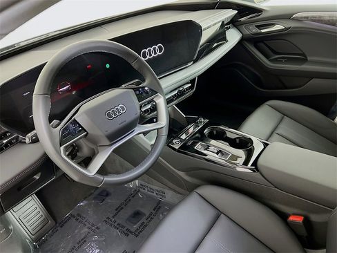 New 2025 Audi A6 e-tron Premium Plus image 9