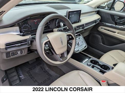 Used 2022 Lincoln Corsair Standard image 12