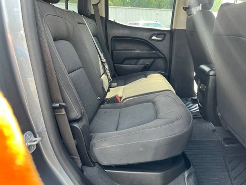 Used 2022 Chevrolet Colorado LT w/ LT Convenience Package AWD/4WD image 25