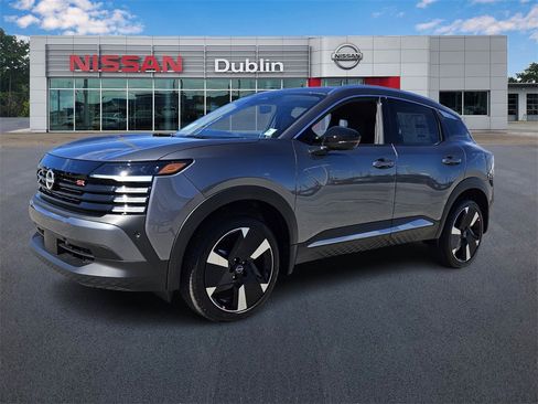 New 2026 Nissan Kicks SR image 1