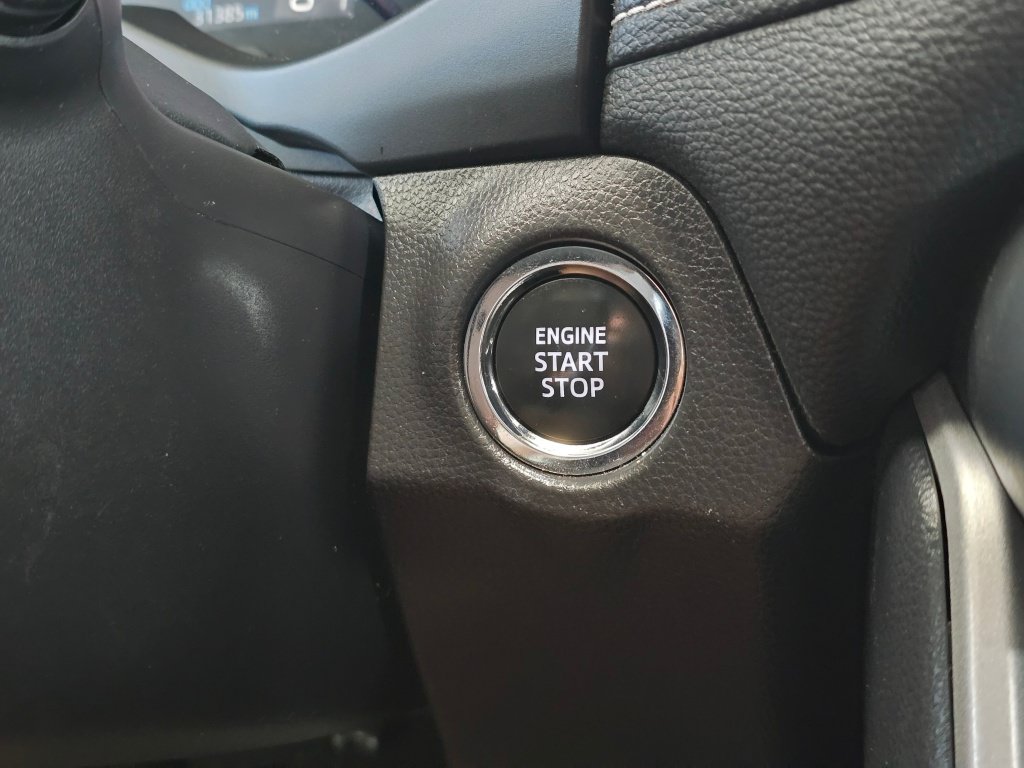 Certified 2025 Toyota RAV4 XLE FWD image 28