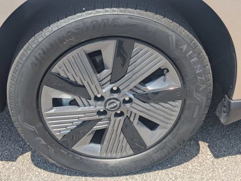 Used 2025 Nissan Murano SL w/ Cargo Package AWD/4WD image 10
