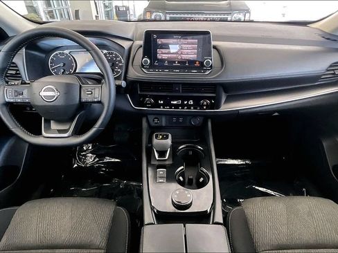 Used 2026 Nissan Rogue SV w/ Cold Weather Package AWD/4WD image 7