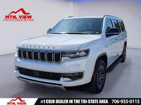 Used 2023 Jeep Wagoneer L Series II RWD image 1