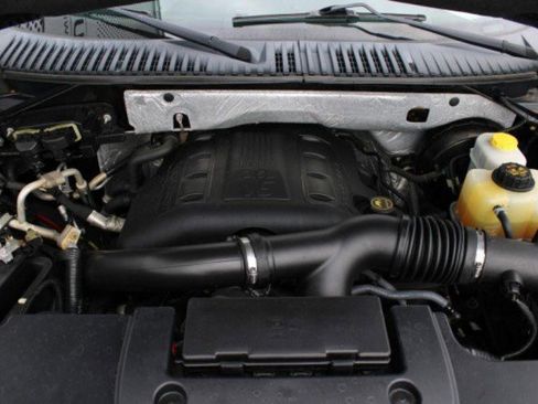 Used 2017 Ford Expedition EL Platinum image 45