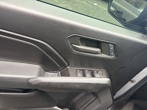 Used 2023 Chevrolet Colorado Trail Boss w/ Technology Package image 18