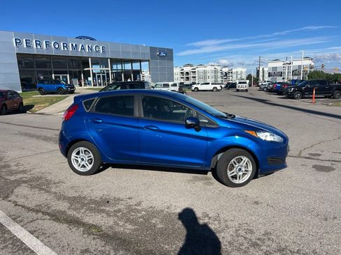 Used 2019 Ford Fiesta SE w/ Cold Weather Package FWD image 3