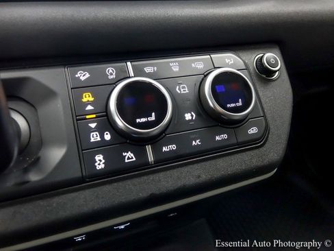 Used 2021 Land Rover Defender 110 SE image 21