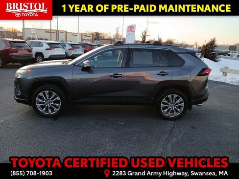 Certified 2022 Toyota RAV4 XLE Premium image 4