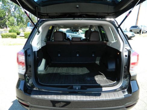 Used 2017 Subaru Forester 2.0XT Touring AWD/4WD image 10