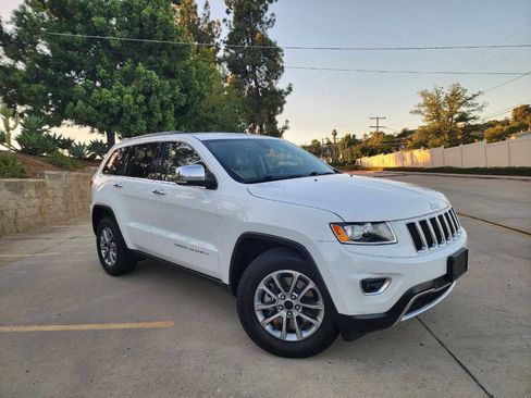 Used 2015 Jeep Grand Cherokee Limited AWD/4WD image 2