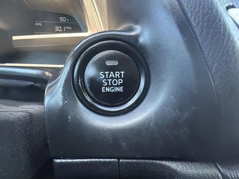 Used 2017 MAZDA MAZDA3 Touring w/ Popular Equipment Package FWD image 14