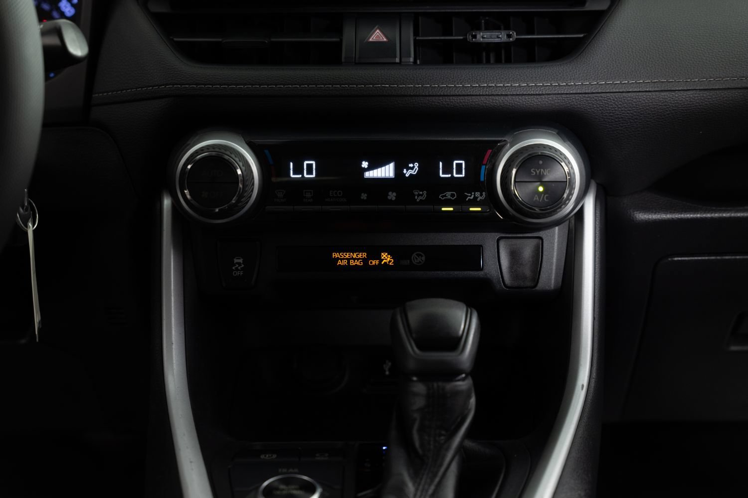Used 2020 Toyota RAV4 LE w/ All Weather Liner Package AWD/4WD image 34