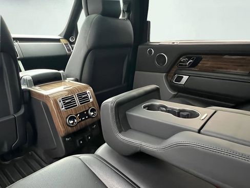 Used 2019 Land Rover Range Rover Long Wheelbase Supercharged image 19