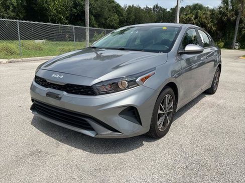 Used 2024 Kia Forte LXS FWD image 2