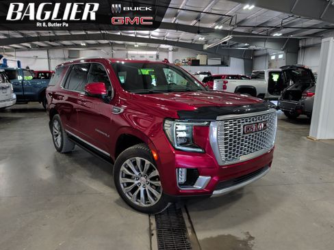 Used 2021 GMC Yukon Denali w/ Denali Premium Package AWD/4WD image 1