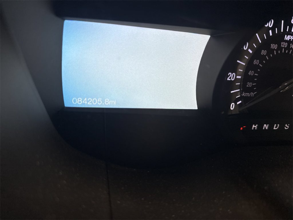 Used 2018 Ford Fusion SE w/ Equipment Group 201A FWD image 3