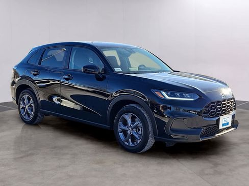 New 2026 Honda HR-V LX image 2