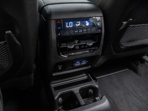 Used 2021 Jeep Grand Cherokee L Limited image 18