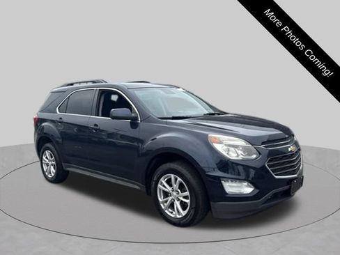 Used 2017 Chevrolet Equinox LT w/ Convenience Package FWD image 3
