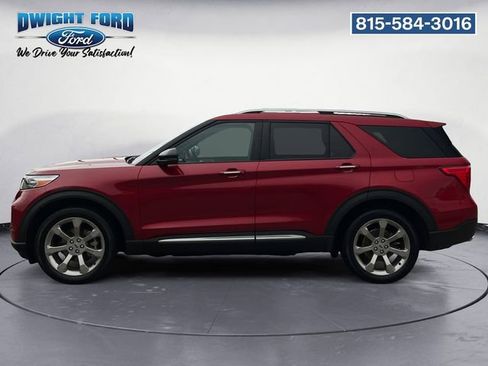 Used 2020 Ford Explorer Platinum w/ Premium Technology Package image 2