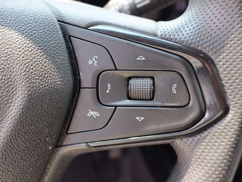 Used 2024 Chevrolet Trax LT FWD image 14