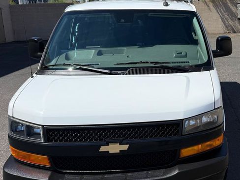 Used 2019 Chevrolet Express 2500 w/ Driver Convenience Package RWD image 4