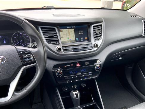 Used 2017 Hyundai Tucson Limited AWD/4WD image 7