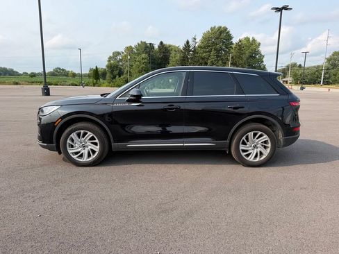 Used 2025 Lincoln Corsair AWD image 8