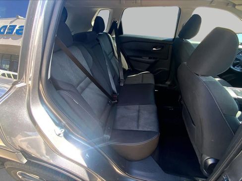 Used 2025 Nissan Rogue SV FWD image 19